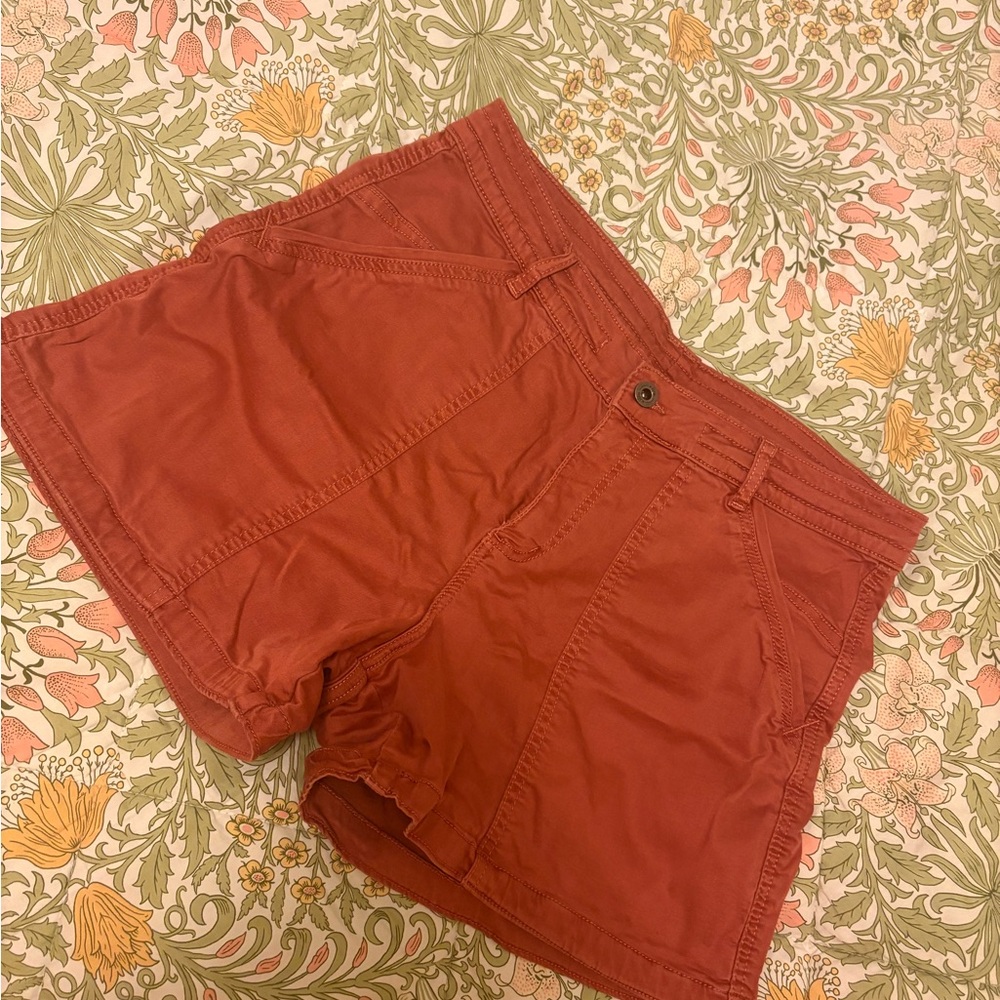 SOLD - Kuhl Women's Rust Orange Utility Shorts